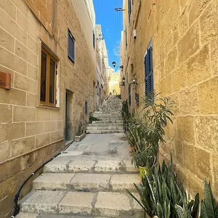 Vera With Private Pool Near Valletta