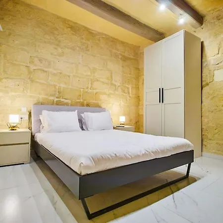 Vera With Private Pool Near Valletta 别墅